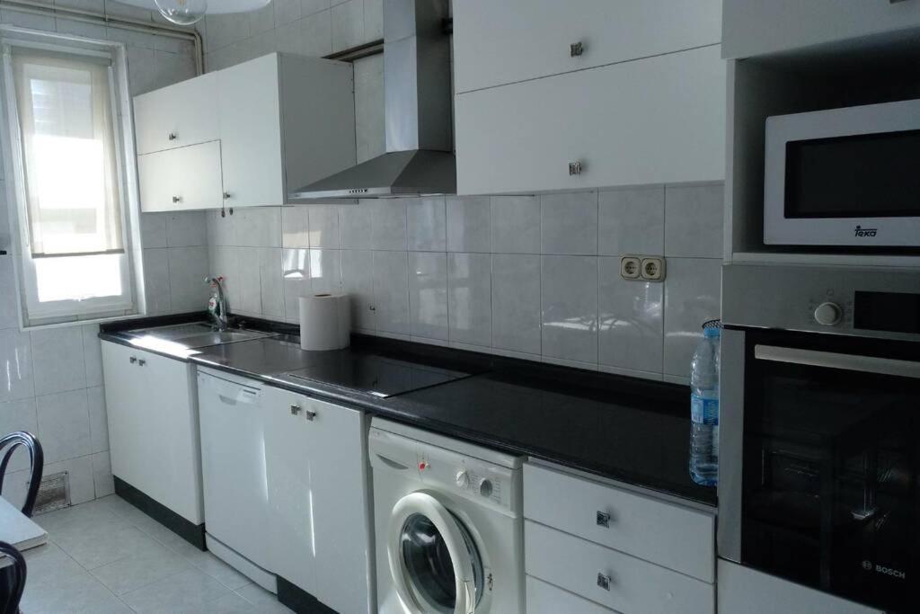 Apartamento Con Garaje Santiago De Compostela Daire Dış mekan fotoğraf